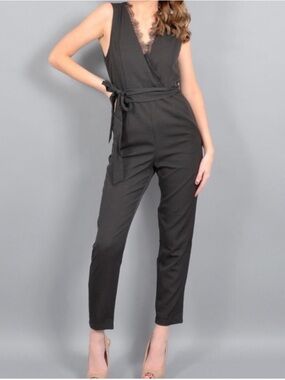 Do + Be Black Vneck pants jumpsuit with lace trim Small